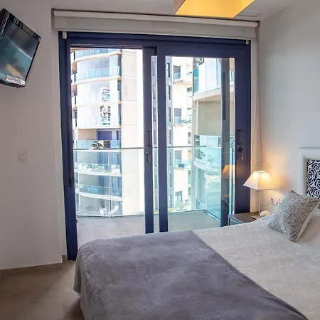 Blue Sense By The Sea Apartament
